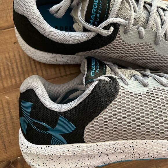 NWT Under Armour charged pursuit 2 Running sneakers size 9 - Picture 4 of 5
